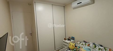 Image 5 - 895935