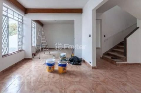 Image 7 - 895937