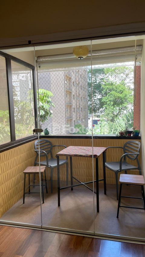 Image 9 - 895956