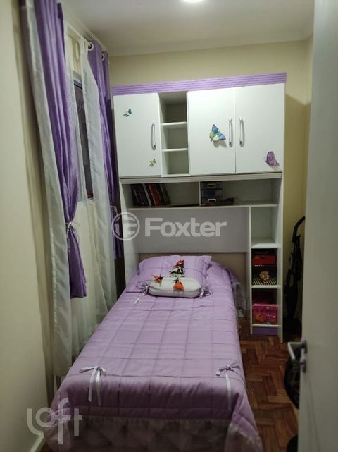 Image 8 - 895957