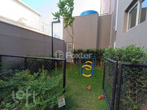 Image 6 - 895958