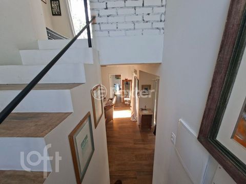 Image 7 - 895962