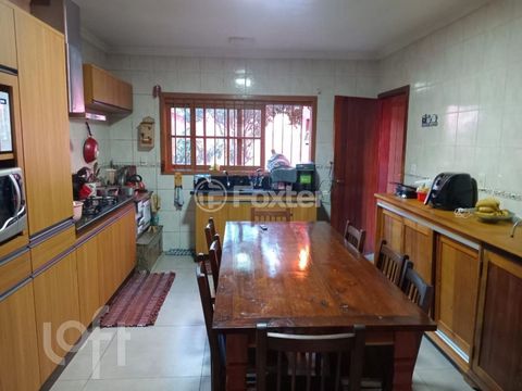 Image 2 - 895963