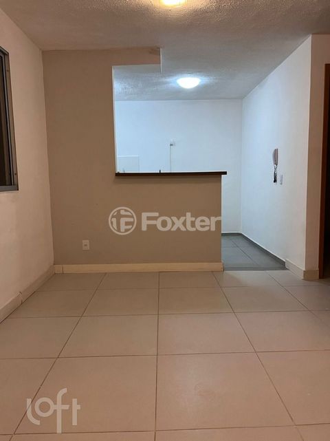 Image 3 - 895984