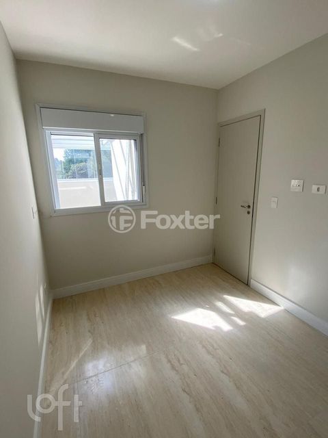 Image 7 - 895985