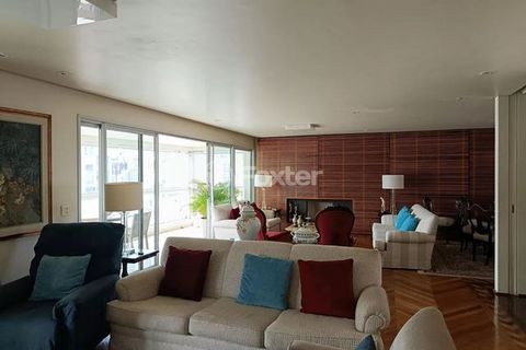 Image 2 - 896043