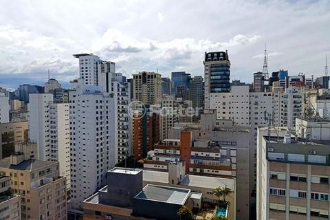 Image 3 - 896043