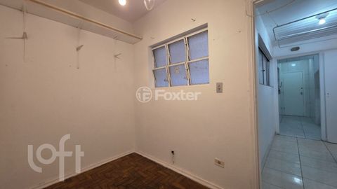 Image 3 - 896076