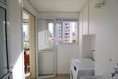 Image 9 - 896099