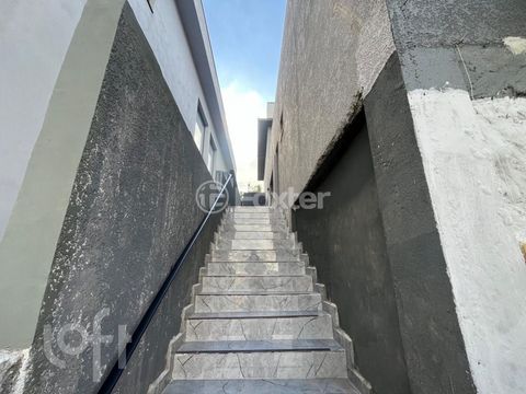 Image 17 - 896100