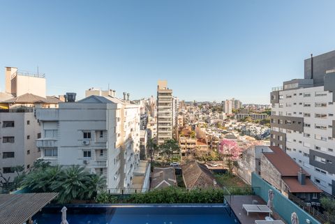 Image 18 - 896116