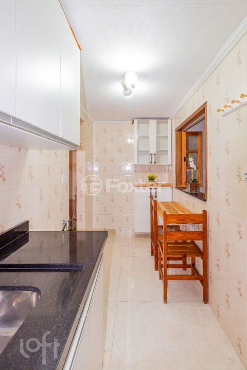 Image 7 - 896125