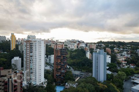 Image 16 - 896128