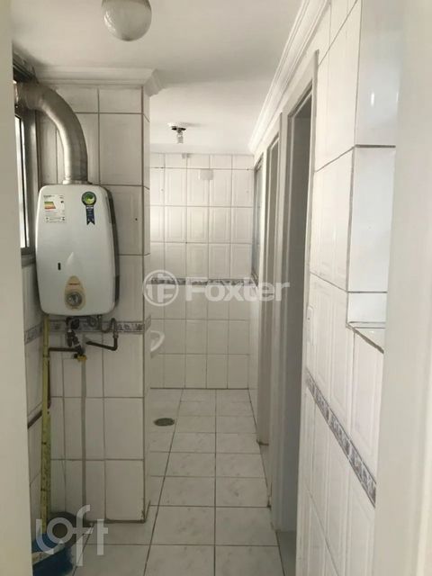 Image 3 - 896129