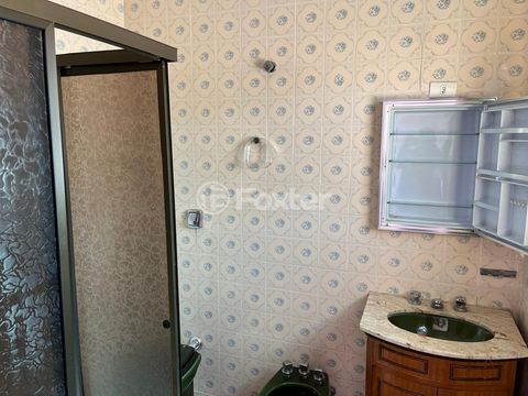 Image 7 - 896133