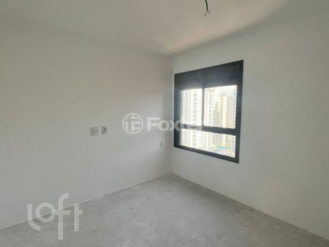 Image 7 - 896141
