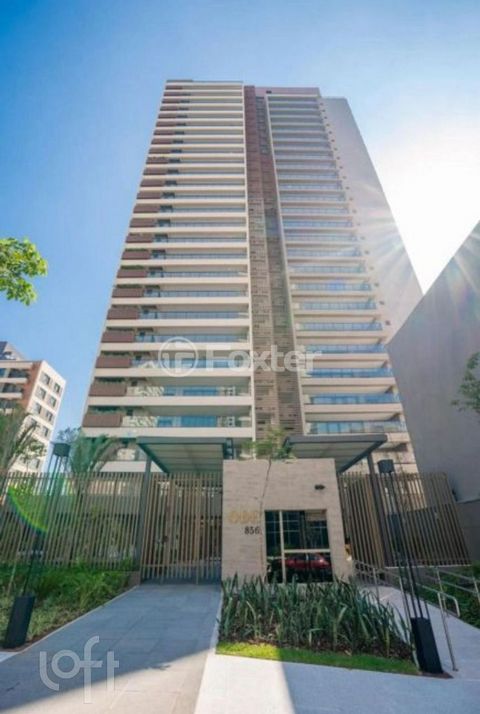 Image 17 - 896141