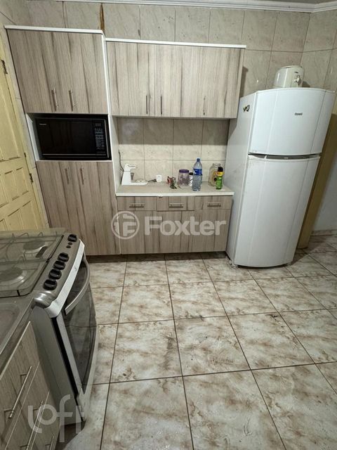 Image 2 - 896150