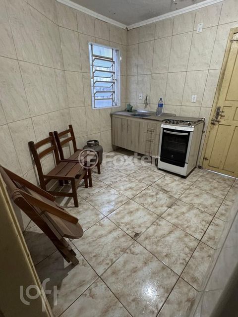Image 1 - 896150