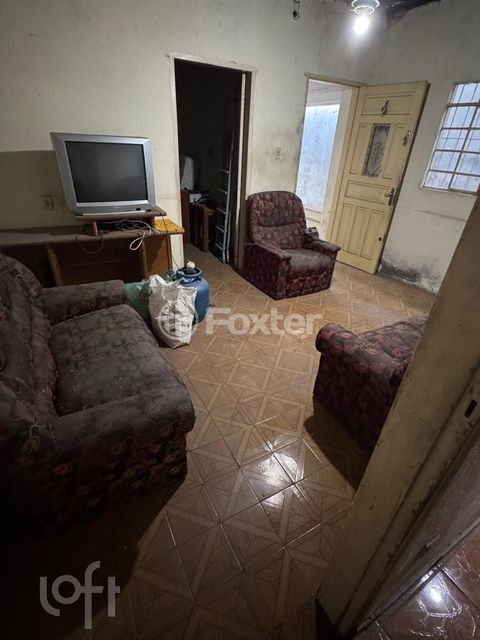 Image 7 - 896150
