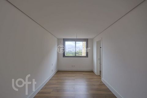 Image 9 - 896153