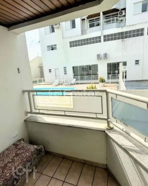 Image 7 - 896154