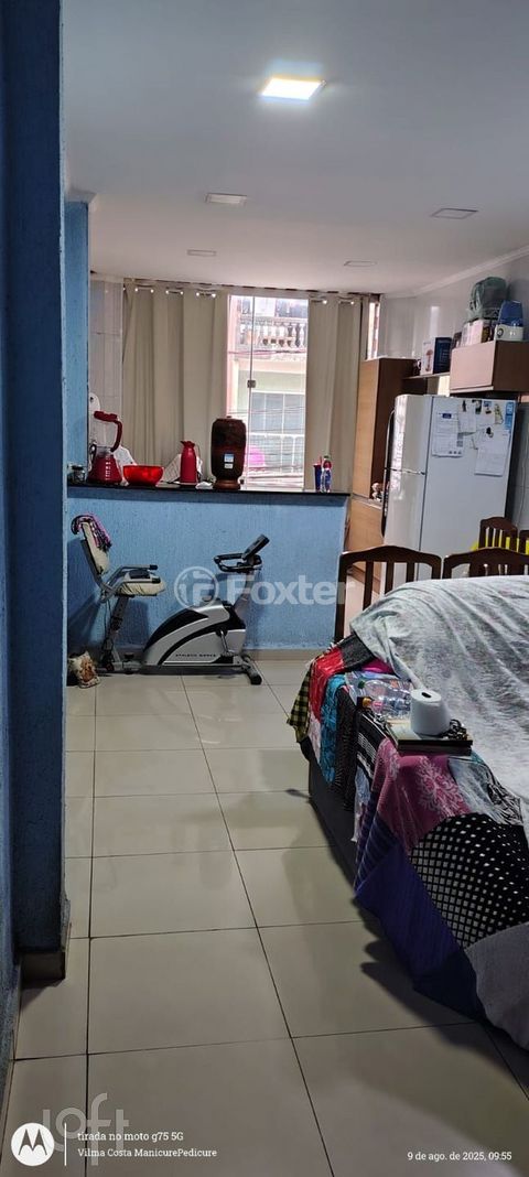 Image 8 - 896160