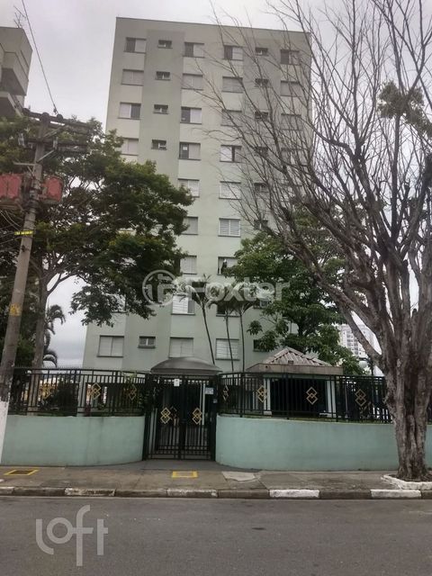 Image 13 - 896195