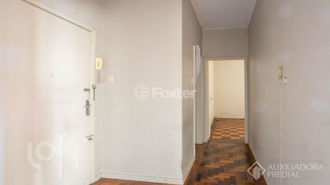Image 1 - 896208