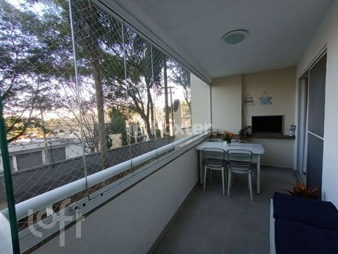 Image 7 - 896209