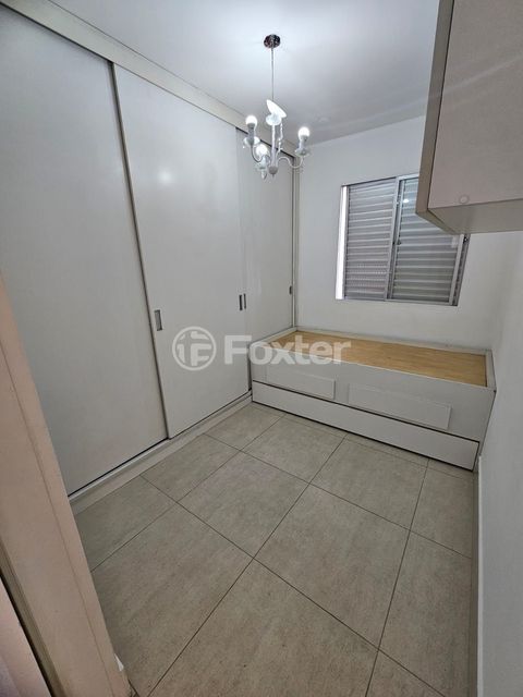 Image 7 - 896231