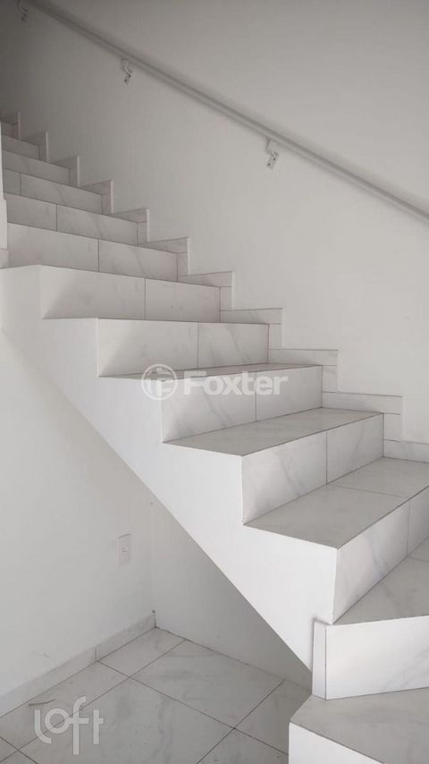 Image 7 - 896234