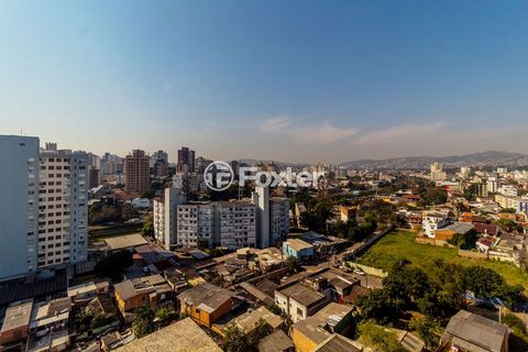 Image 6 - 896272