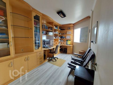 Image 7 - 896292