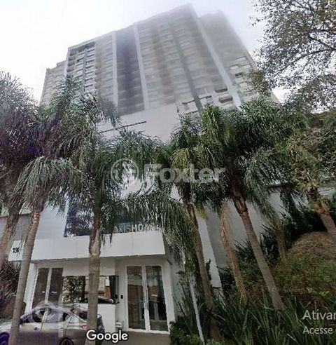 Image 5 - 896361