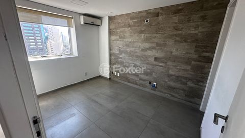 Image 2 - 896365