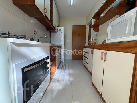 Image 7 - 896398
