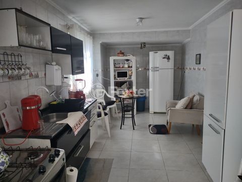 Image 4 - 896402