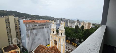 Image 3 - 896435