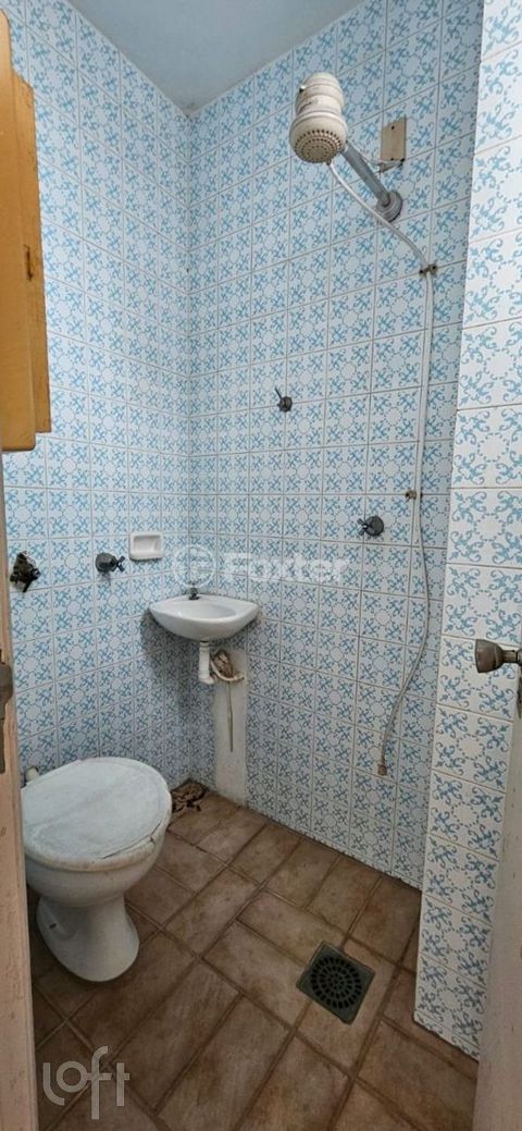Image 8 - 896435