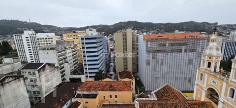 Image 11 - 896435