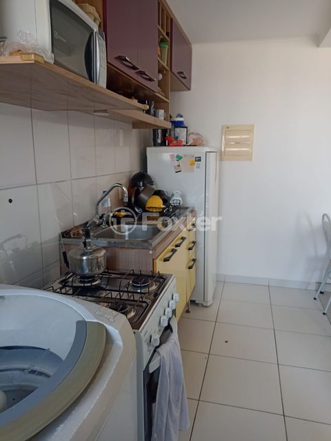 Image 8 - 896436