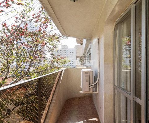 Image 3 - 896439