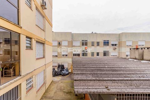 Image 4 - 896452