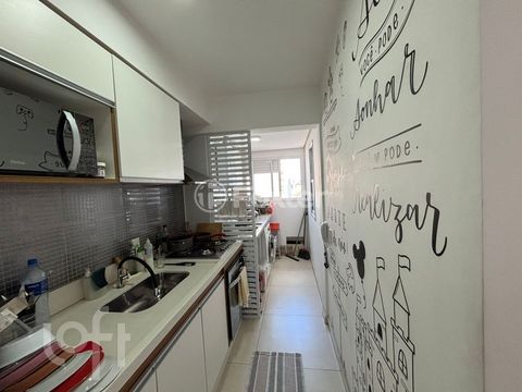 Image 4 - 896501