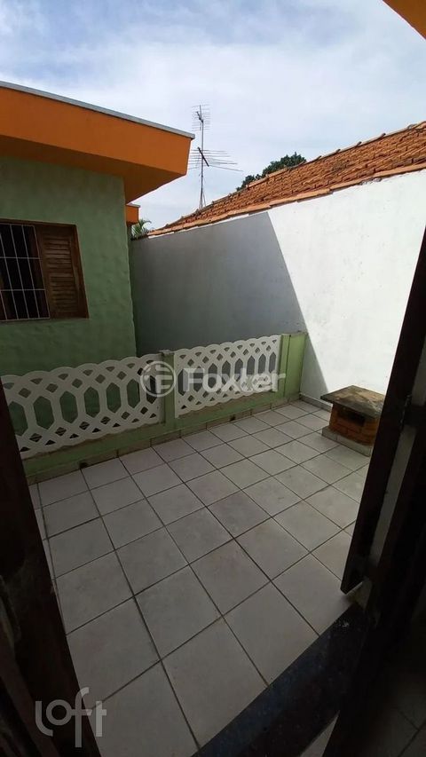 Image 3 - 896509