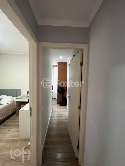 Image 7 - 896513