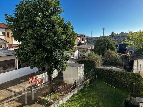 Image 10 - 896536
