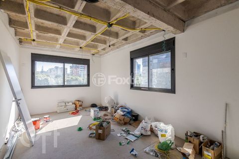 Image 9 - 896560