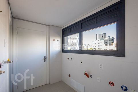 Image 13 - 896560